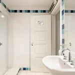 Saldanha L Iconic Stay Climate Comfort 1 Min To Metro, Near Coworks And Eduardo VII Park I Soar Home Stays L *