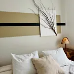 Homestay Soar Home Guest House I Saldanha I Premium Stay Climate Comfort 1 Min To Metro, Near Coworks And Eduardo VII Park Lisbon