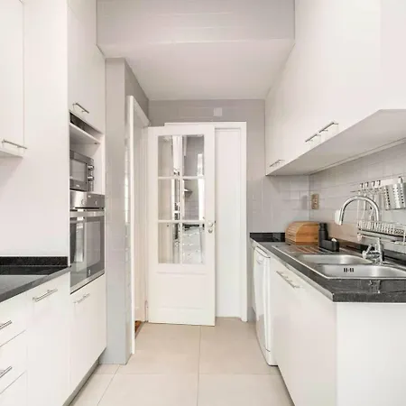 شقة Saldanha L Iconic Climate Comfort 1 Min To Metro, Near Coworks And Eduardo Vii Park Lisboa