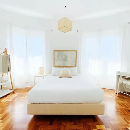 Saldanha L Iconic Climate Comfort 1 Min To Metro, Near Coworks And Eduardo Vii Park I Soar L
