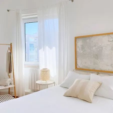 Saldanha L Iconic Climate Comfort 1 Min To Metro, Near Coworks And Eduardo Vii Park I Soar L *