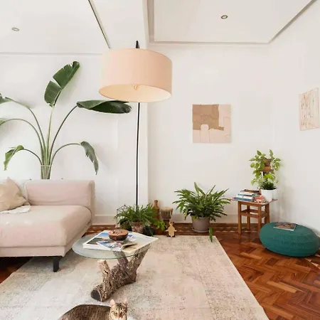 Saldanha L Iconic Climate Comfort 1 Min To Metro, Near Coworks And Eduardo Vii Park شقة *
