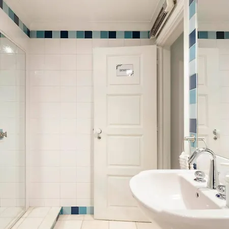 Saldanha L Iconic Climate Comfort 1 Min To Metro, Near Coworks And Eduardo Vii Park I Soar L *