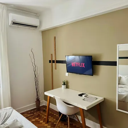 Saldanha L Iconic Climate Comfort 1 Min To Metro, Near Coworks And Eduardo Vii Park شقة *