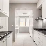 Kwatera prywatna Soar L Saldanha L Premium Climate Comfort 1 Min To Metro, Near Coworks And Eduardo Vii Park Lizbona