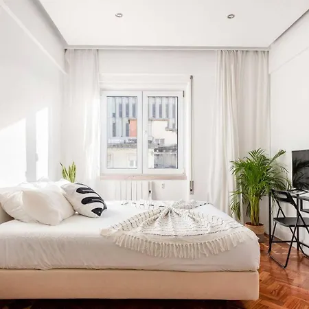 Soar L Marques De Pombal L * ליסבון